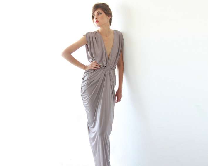 C__Data_Users_DefApps_AppData_INTERNETEXPLORER_Temp_Saved Images_taupe_dress_3